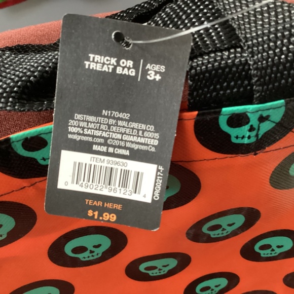 Halloween Trick or Treat Bags Bundle 5 Bags New with tag 13” x 15.5” x 4” - Picture 5 of 12